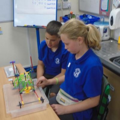 We had lots of fun with Steve from Renishaw learning about STEM and competing in our KNex Challenge